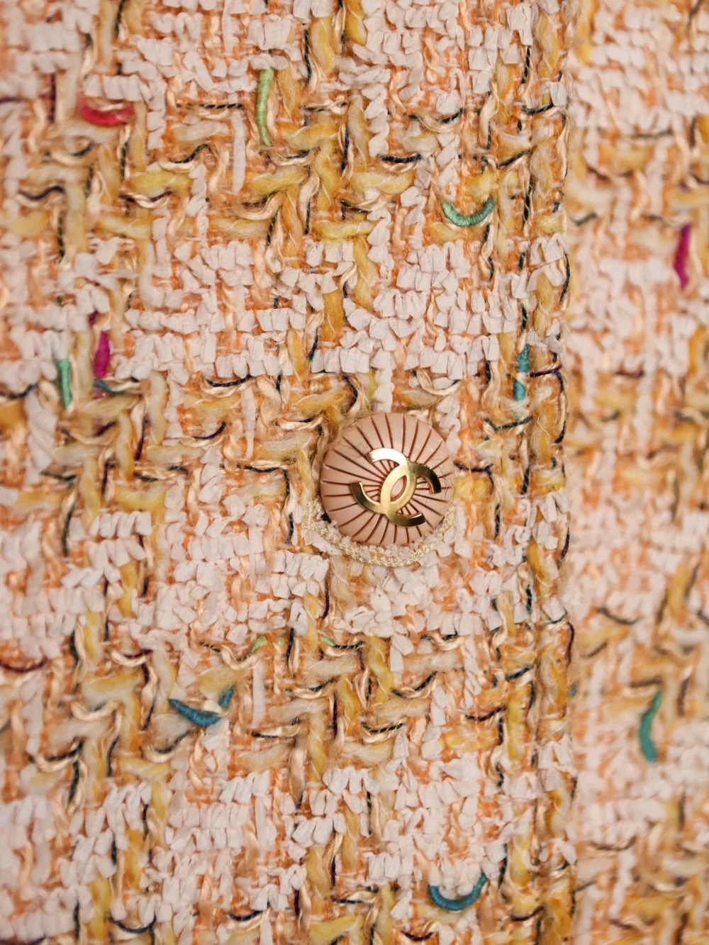 Chanel Vintage early 90s Tweed Jacket Size 42 Peach Gold CC Logo